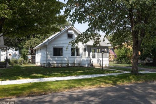 1391 Alaska Ave, Saint Paul, MN 55116-2339