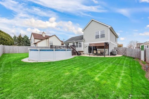 1772 Kennsington Ln, Bull Valley, IL 60014-2047