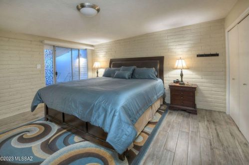 1302 Camino Seco, Tucson AZ 85710-1707 exterior