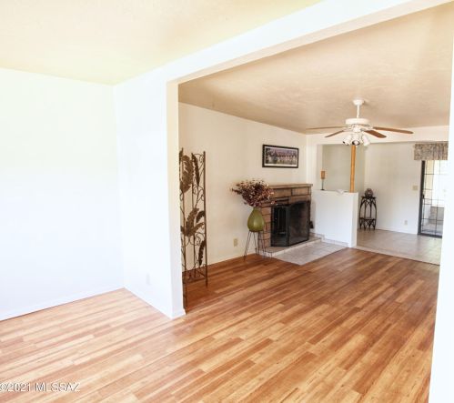 8116 Beverly St, Tucson AZ 85710-5930 exterior