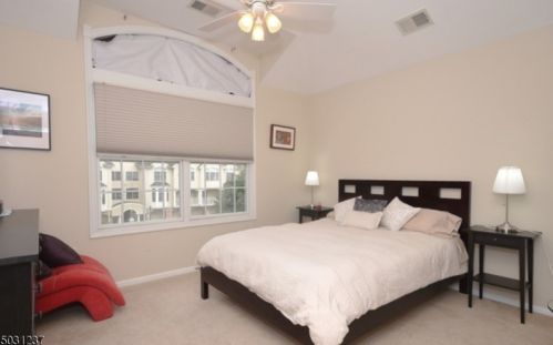 414 Turlington Ct, Livingston NJ 07039-8266 exterior