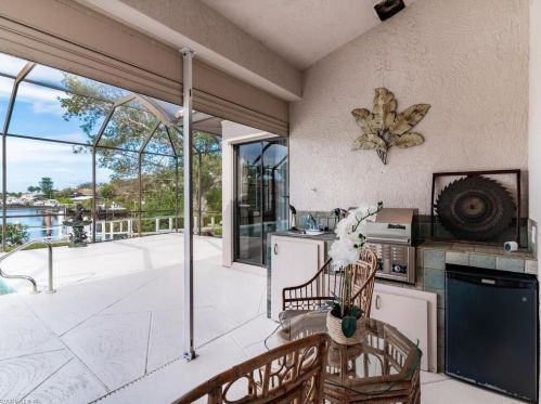 171 Cays Dr, Naples FL 34114-9629 exterior