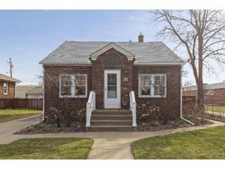 21 12th Ave, Hopkins, MN 55343-7524