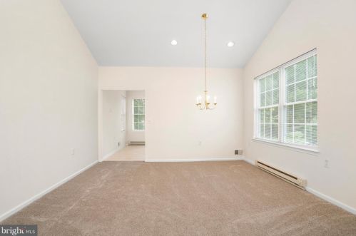 135 Burholme Dr, Trenton NJ 08691-3336 exterior