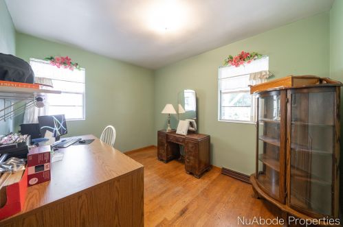 912 Westend Ave, Grand Rapids MI 49504-3847 exterior