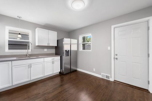 2249 Kilbourn Ave, Chicago IL 60632-4727 exterior