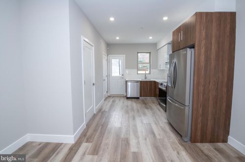 2213 Emerald St, Philadelphia PA 19134-3548 exterior