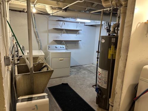 3365 58, Milwaukee WI 53218-4247 exterior