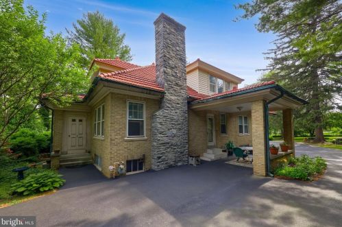 1937 Lititz Pike, Lancaster PA 17601-3337 exterior