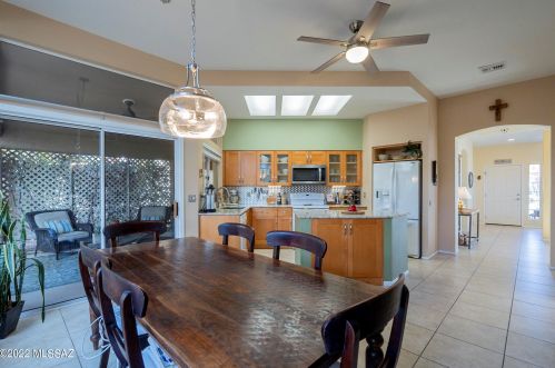 2261 Gerbera Way, Tucson AZ 85755-7167 exterior