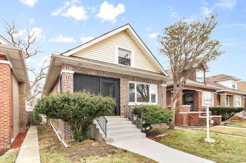 8943 Elizabeth St, Chicago IL  60620-3418 exterior