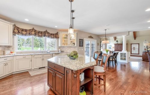 5612 Meadowbrook Ln, Bull Valley IL 60014-3009 exterior