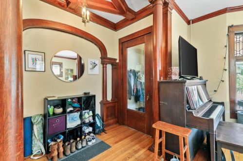 422 Baldwin St, Madison WI 53703-1746 exterior