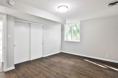 1245 Paloma Dr, Saint Louis MO  63131-1038 exterior