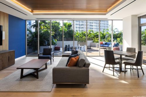 1388 Kapiolani Blvd, Honolulu HI  96814-3620 exterior