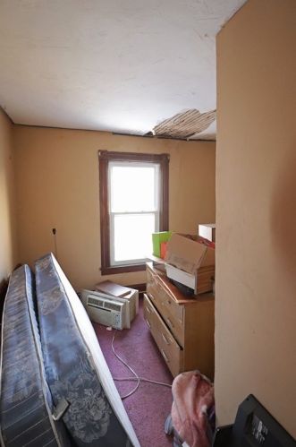 89 Main St, Ware MA 01082-1318 exterior