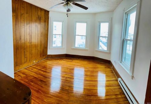 44 Wilcox St, New Britain CT 06051-1209 exterior