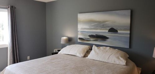 251 Eastowne Dr, Meskegon MI  49444-3757 exterior