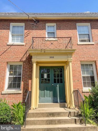 3012 Nelson Pl, Washington, DC 20019-2152