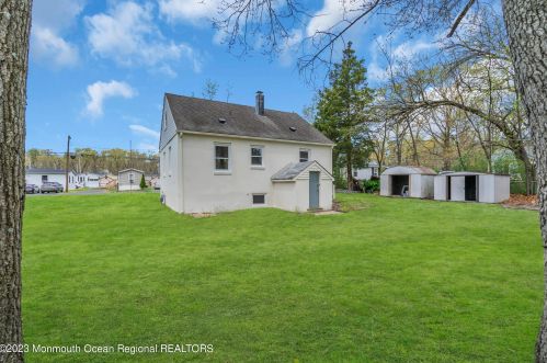 631 Maria St, Jackson Twp NJ  08527-5285 exterior