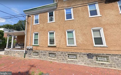 156 Cotton St, Philadelphia, PA 19127-1426