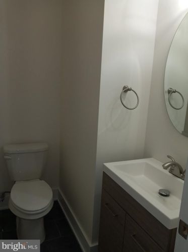 2127 9th St, Philadelphia PA  19122-1313 exterior