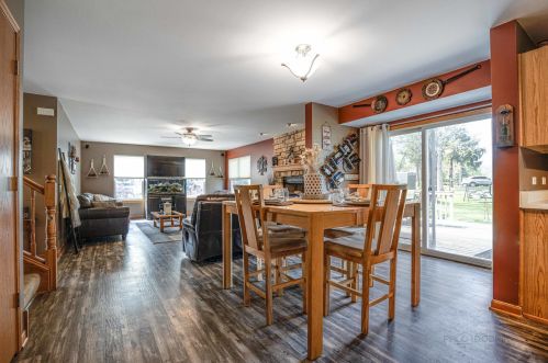 8520 Acorn Path, Bull Valley IL 60097-8866 exterior