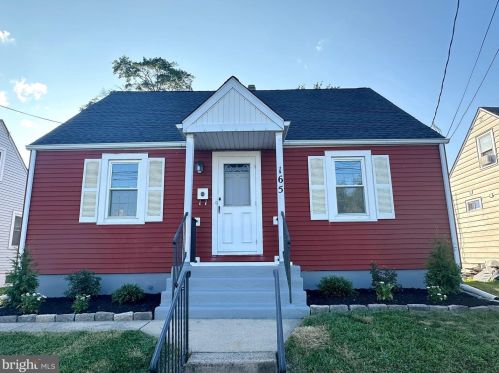 165 Irvington Pl, Trenton NJ  08610-3910 exterior