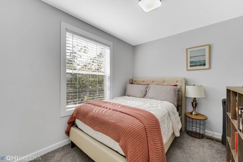 4658 Ellis Ave, Chicago IL  60653-3625 exterior