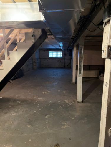 7527 Champlain Ave, Chicago IL 60619-2222 exterior