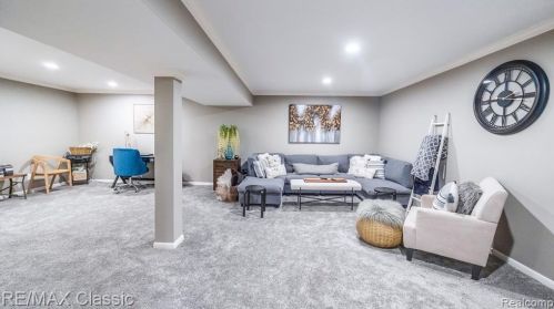 22158 Edgewater, Novi MI  48375-5014 exterior