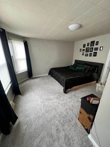 939 Baraga St, Grand Rapids MI 49503-1802 exterior