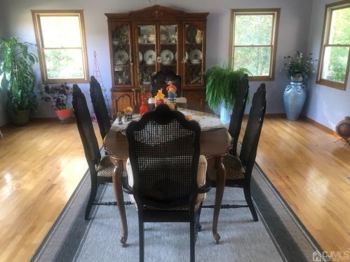 11 Jennifer Ln, Old Bridge, NJ 08857-2655