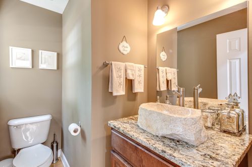 861 Linden Ave, Elmhurst IL 60126-5312 exterior