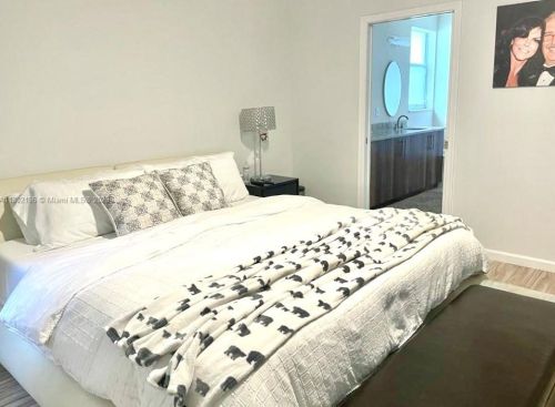 9791 Crescent View Dr, Boynton Beach FL 33437-5922 exterior