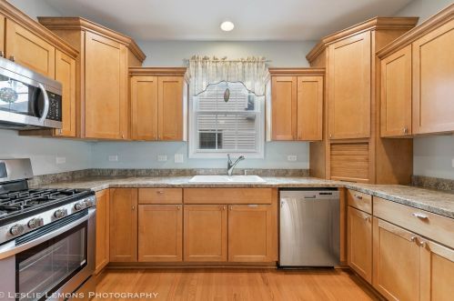 11720 Komensky Ave, Chicago IL 60623-2736 exterior