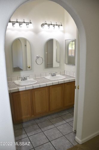 9789 Paseo Del Tornasol, Tucson AZ 85747-5015 exterior