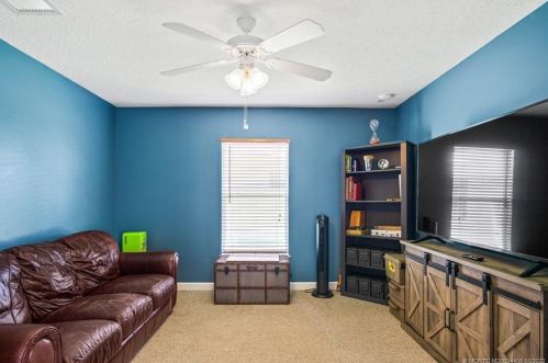 780 Jordan Ter, Fort Pierce FL  34983-1272 exterior