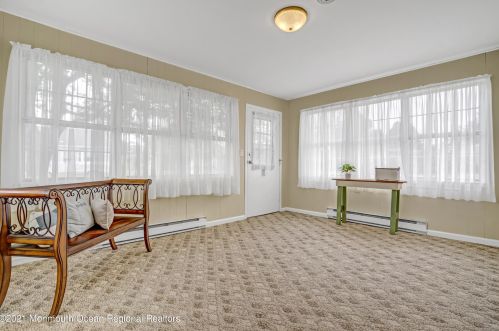 8 Leighton Ln, Lakehurst NJ  08759-6711 exterior