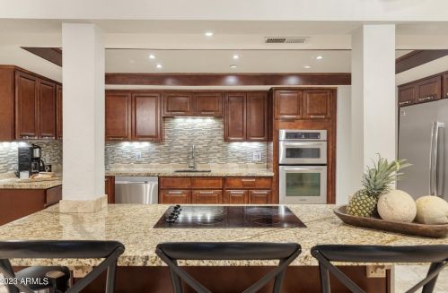 6619 36th St, Phoenix AZ  85018-1004 exterior