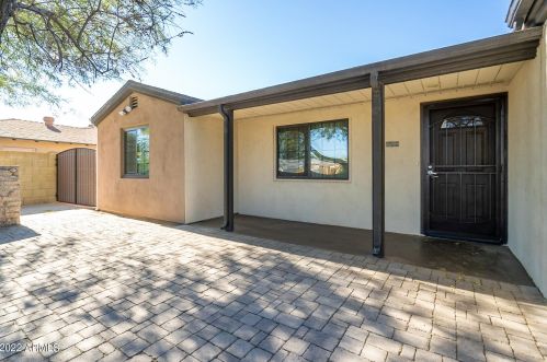 4220 16 Dr, Phoenix AZ 85015-1426 exterior