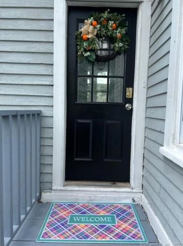 10 New King St, Enfield, CT 06082-3518