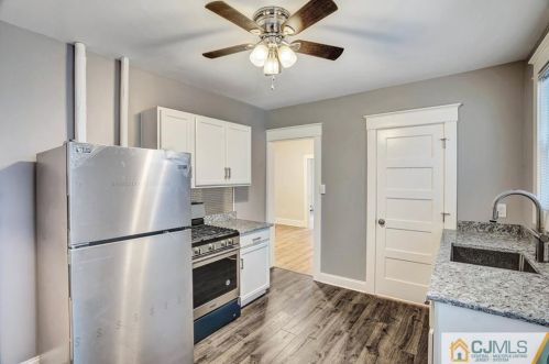 244 Hamilton St, New Brunswick NJ 08901-2206 exterior