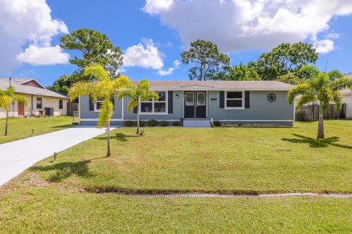 1141 Preston Ln, Fort Pierce, FL 34983-3221