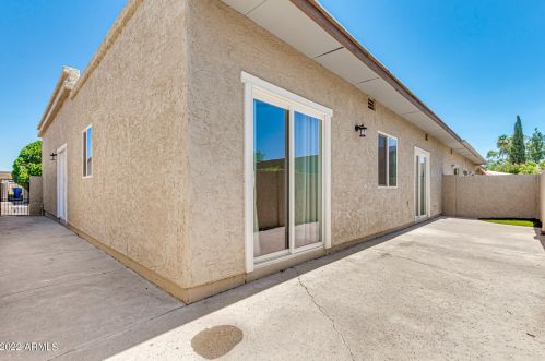 1107 Charleston Ave, Phoenix AZ  85022-1145 exterior