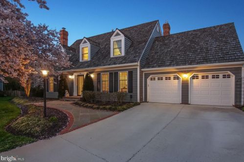 1502 Chain Bridge Ct, Mc Lean, VA 22101-4330