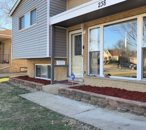 238 Wolf Rd, Hillside, IL 60162-1609