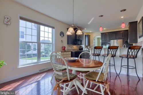 1404 Banner Dr, Lancaster PA 17601-4580 exterior