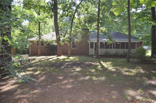 3805 Hicks Rd, Austell GA 30106-1537 exterior