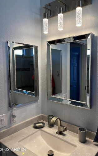 6692 Cypress Point Dr, Chandler AZ  85249-4332 exterior